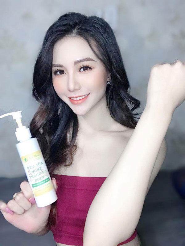 Đánh giá Kem sữa nghệ body toàn thân S-Mom